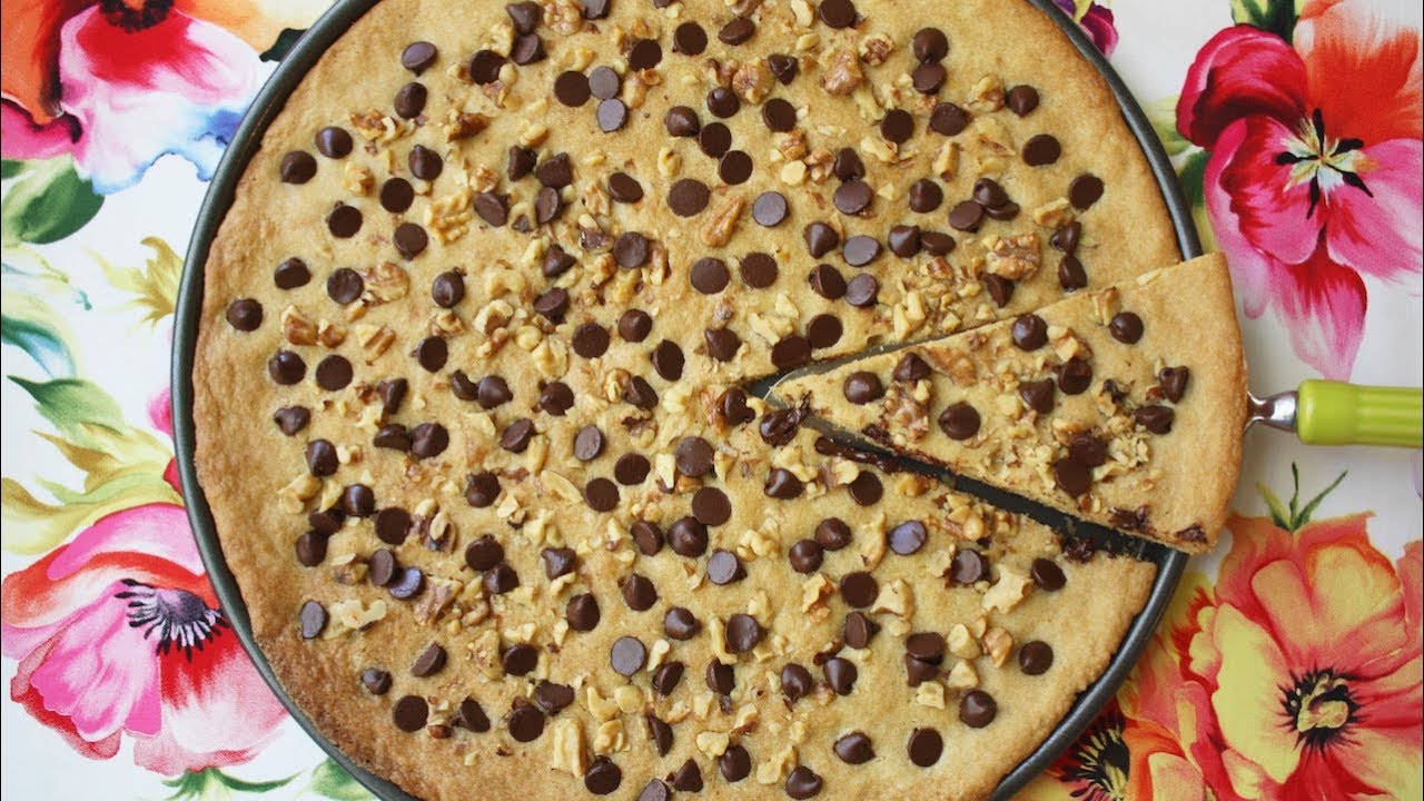 Chocolate Chip Pizza