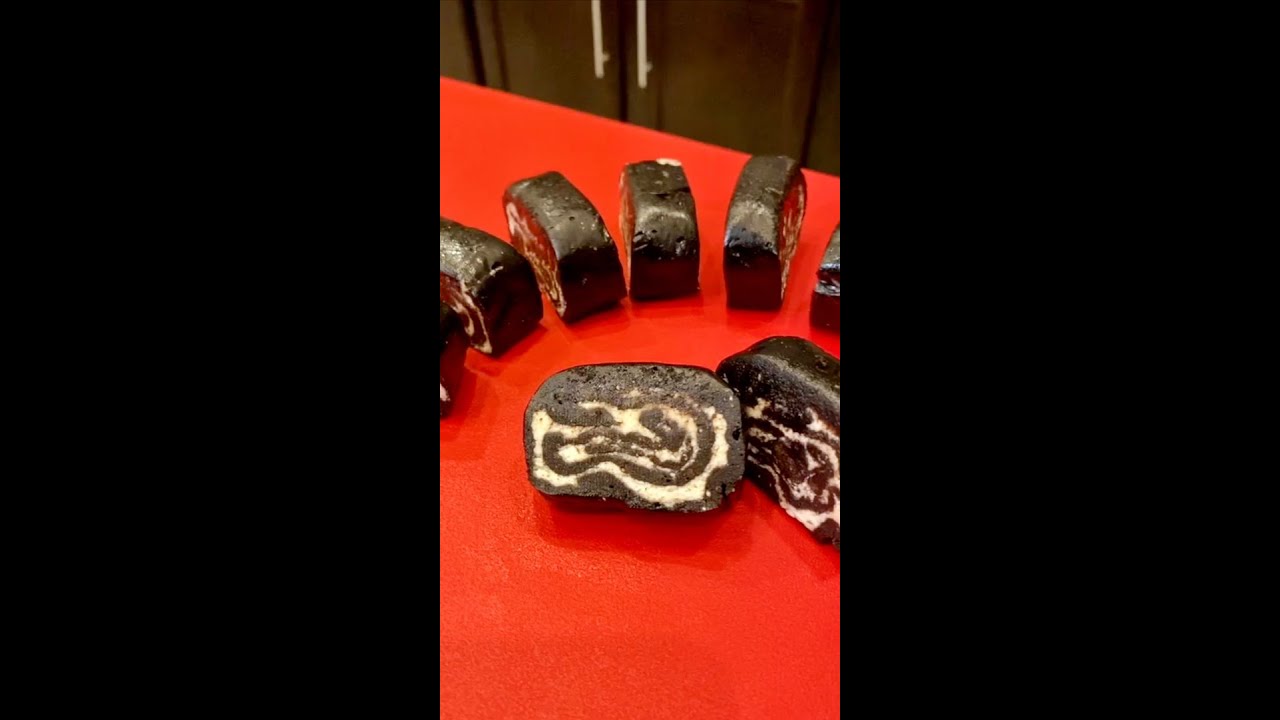 Easy Oreo Swirl Fudge!